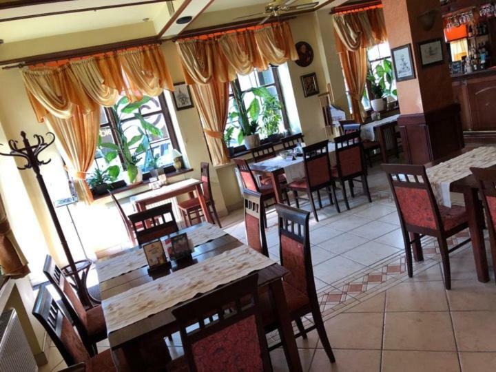 Hotel Restauracja Podzamcze Szczecin Ngoại thất bức ảnh
